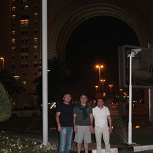 Перед отелем